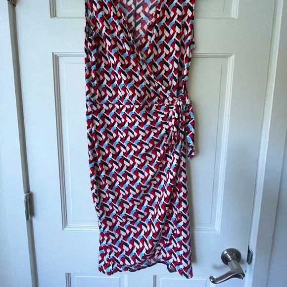 Banana Republic Small, V-neck faux-wrap midi dress. Red, white, blue and blk sz2 - Picture 1 of 5